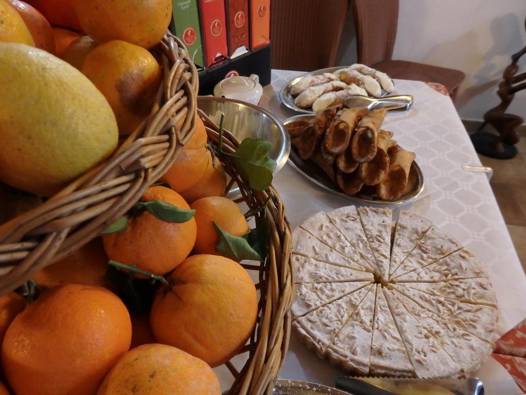 Baglio Cofano Rooms & Relax Custonaci Buitenkant foto